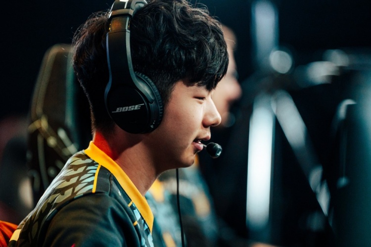 EG碾压XL,Faker绝境逆转 EG碾压XL,Faker绝境逆转