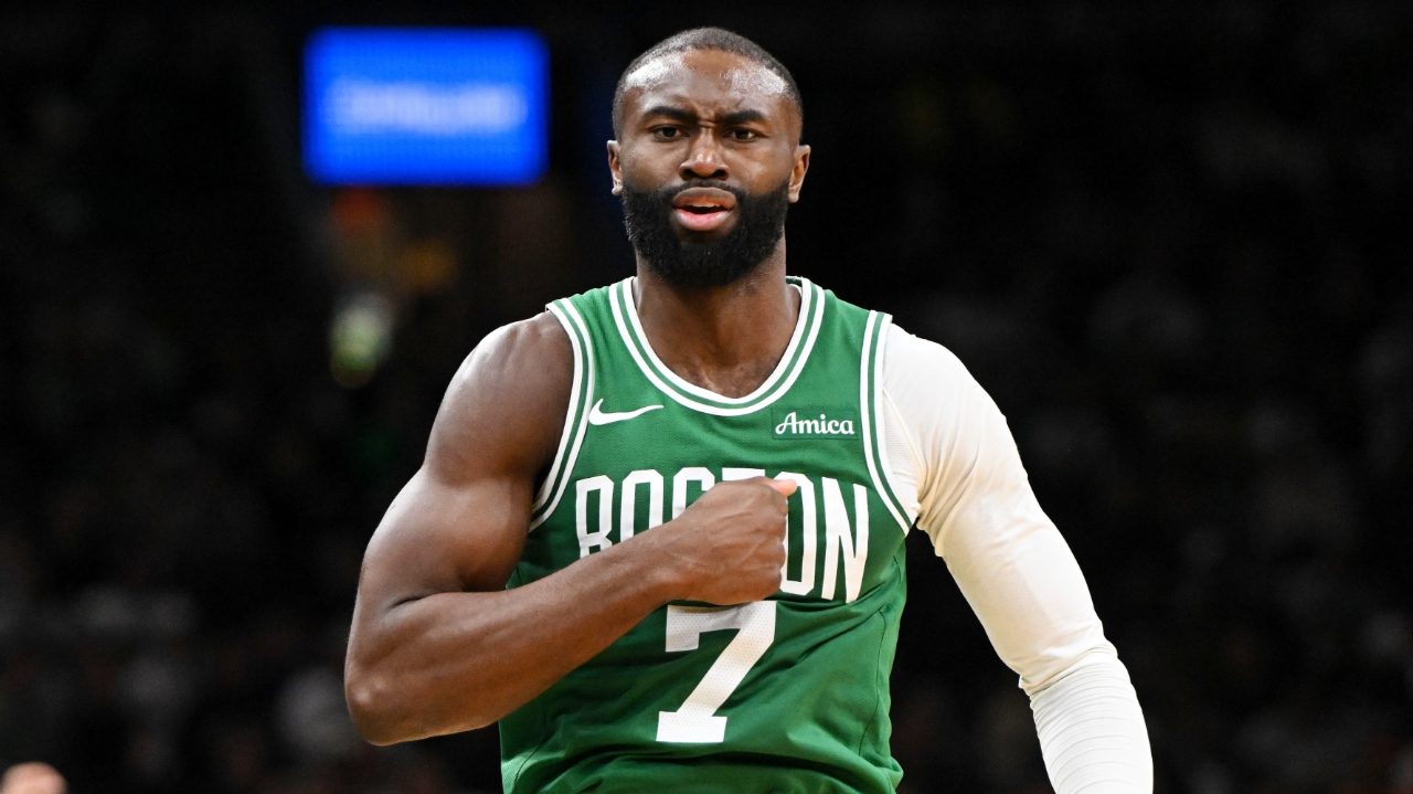 雄鹿逆转凯尔特人B队,锡安统治全场 雄鹿逆转凯尔特人B队,锡安统治全场