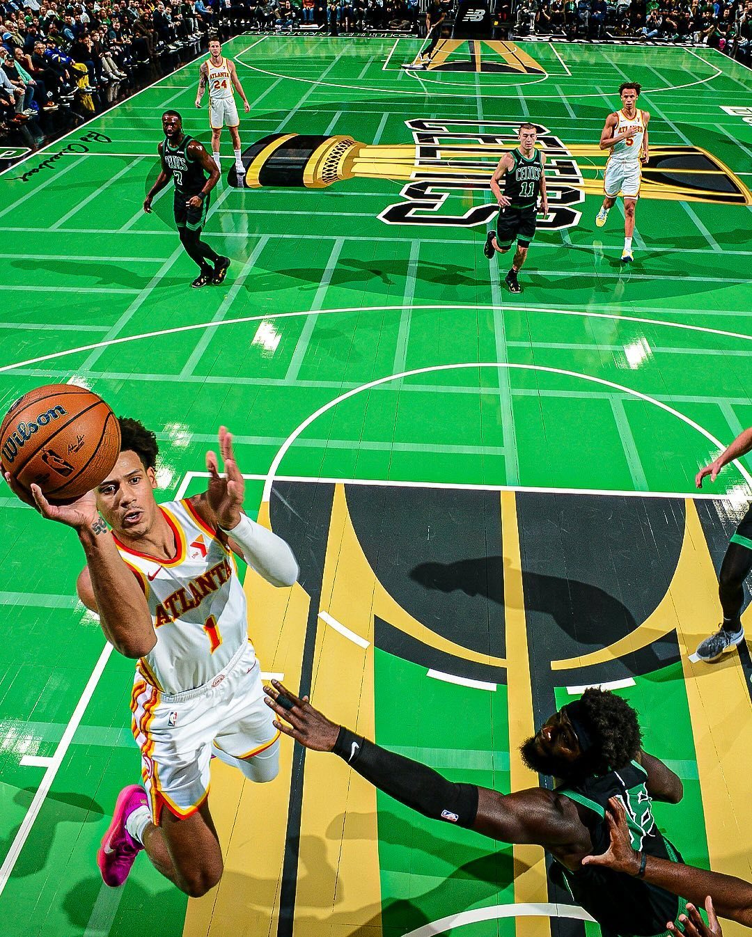 包含凯尔特人B队轻取西班牙男篮，乔治·希尔送出助攻的词条