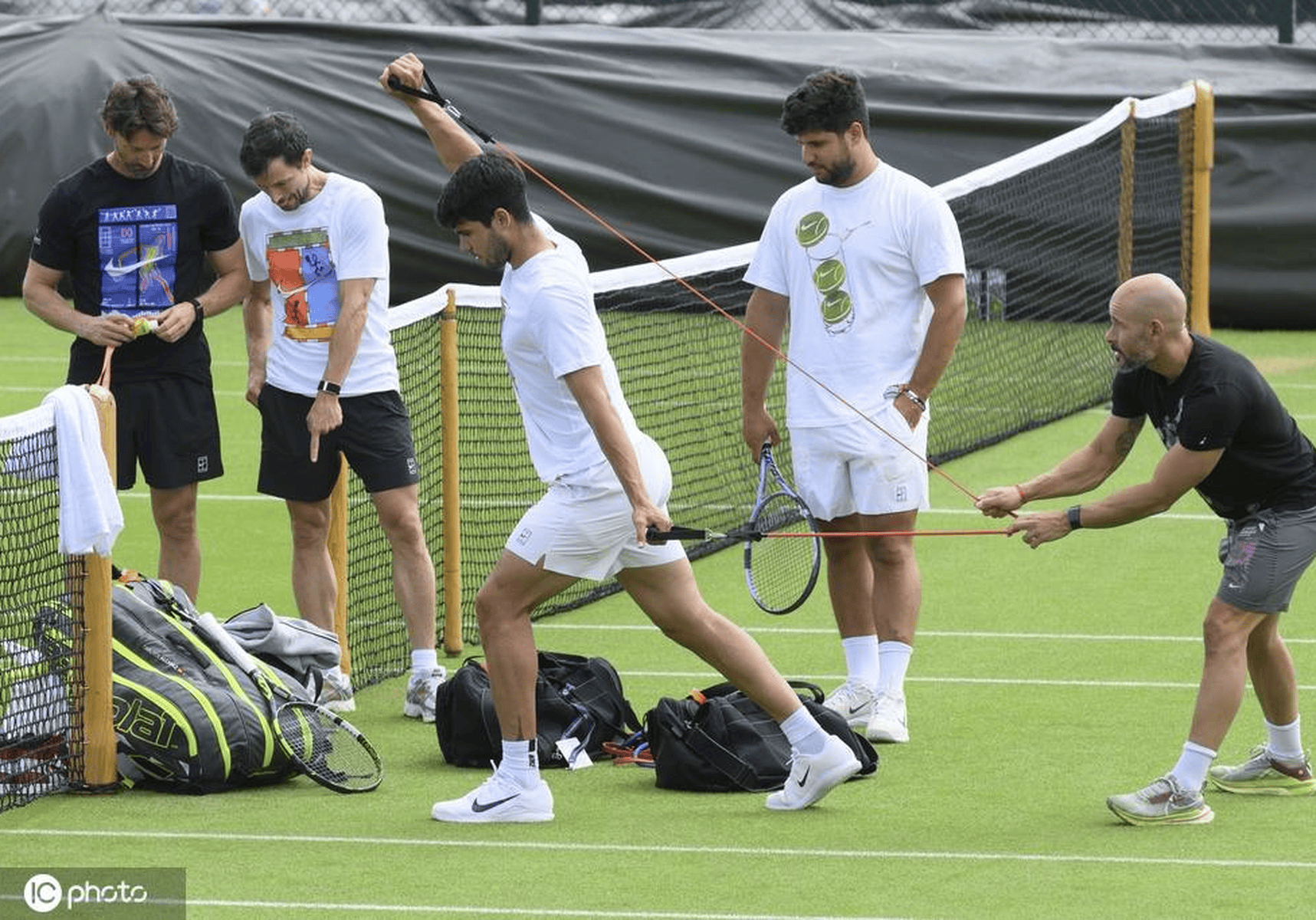 美网翻盘温网，阿尔卡拉斯扛起全队的简单介绍